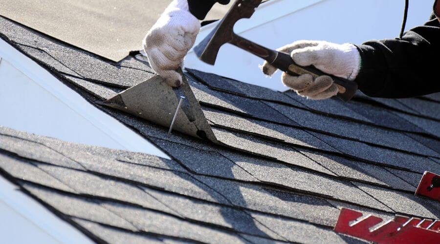 Professional gutter cleaning in Edgar, WI